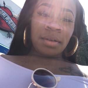 Meet your Posher, Capri